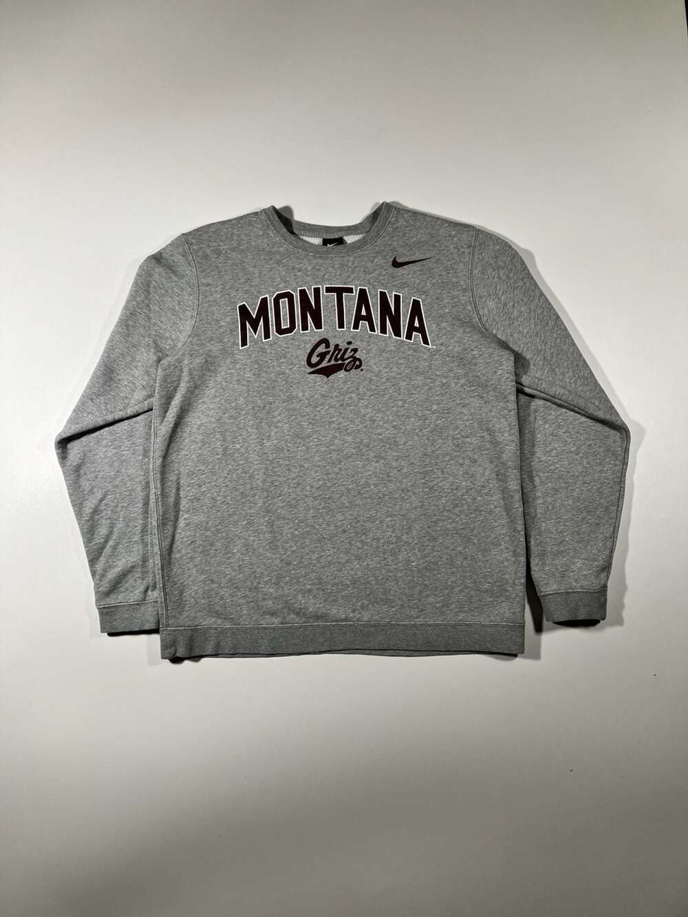Nike Montana Grizzlies Arch Logo Crewneck Sweatshirt Gray Size L